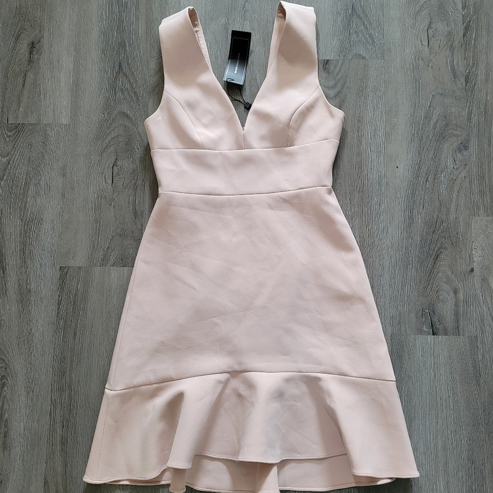 NWT BCBGMaxazria Blush Dress